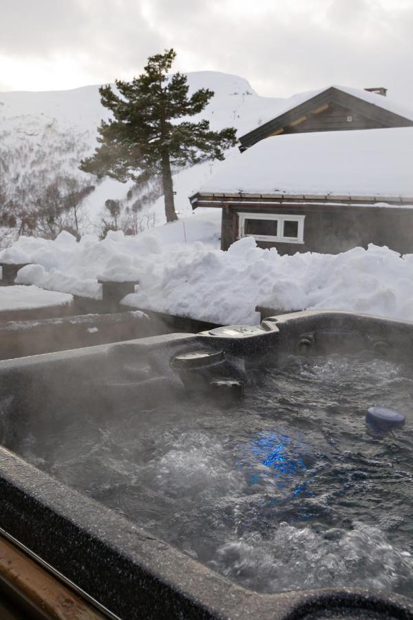 סטראנדה Strandafjellet Mountain Lodge מראה חיצוני תמונה